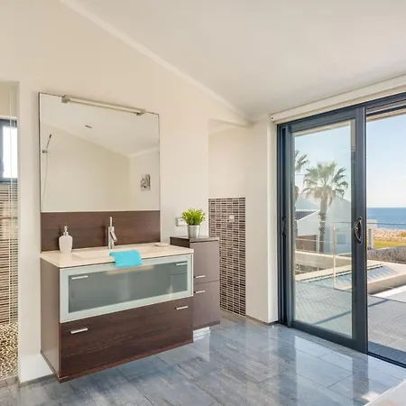 Sea View Villa *