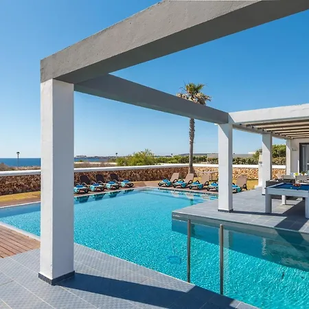 Sea View Villa *