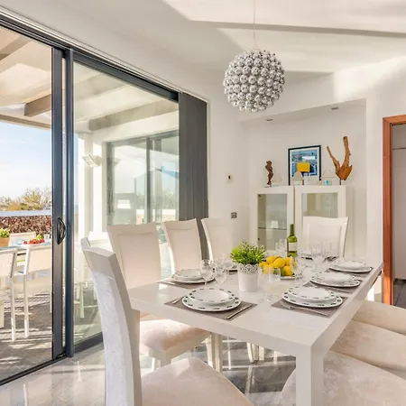 Villa Sea View